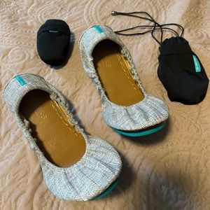 Tieks "Silver Lake" Grey Foldable Ballet Flats w/ 2 Bags!